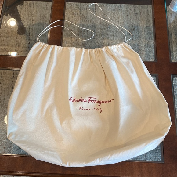 Salvatore Ferragamo Florence Italy large Purse Dust Bag 30” x 21” drawstrings - Picture 10 of 14